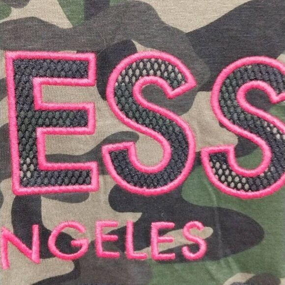 Guess Los Angeles Camo T-shirt Medium - Picture 10 of 10
